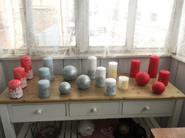 Svíčka vánoční čas válec bílý 7x10cm