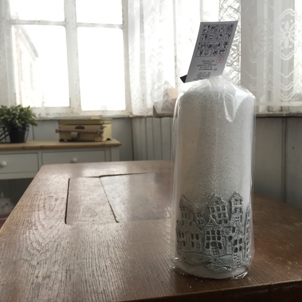 Svíčka vánoční čas válec bílý 7x18cm