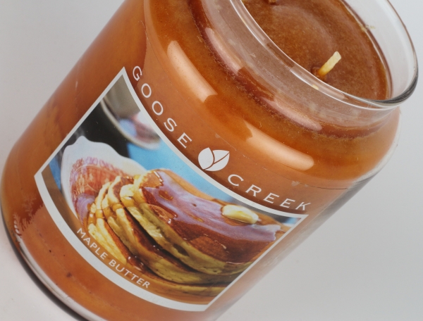 Svíčka ve skle javorové máslo Goose Creek 680g