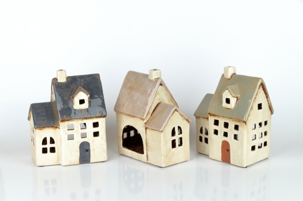 Svítící domeček s přístavkem š13,5 x v18 x h9 cm