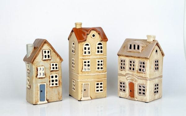 Svítící vánoční domeček 10 x 18,5 x 7,5cm