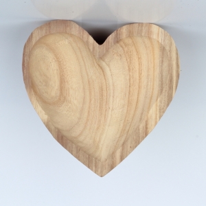 Tác na cukroví srdce dřevěné 20x21cm