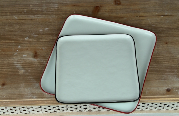 Tác porcelánový bílý