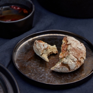 Talířek na pečivo 16cm metalický LAGOA