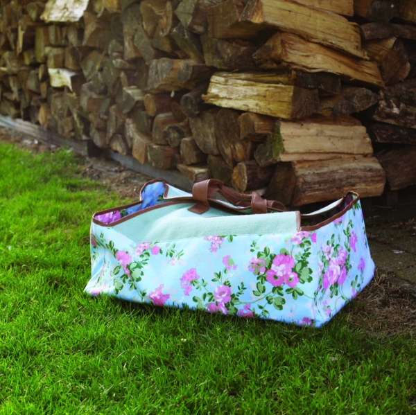 Taška na dřevo s potiskem růží 60,5 x 39 x 39 cm