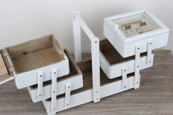 Třípatrová krabička na šití 36x19x28cm