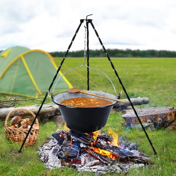 Trojnožka ke kotlíku na ohniště