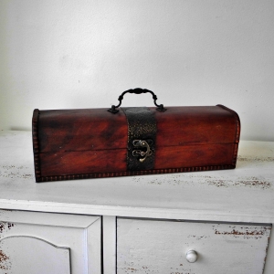 Truhla na víno 34x9x11cm