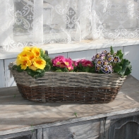 Truhlík na osázení / proutěný závěsný balkonový koš 54cm