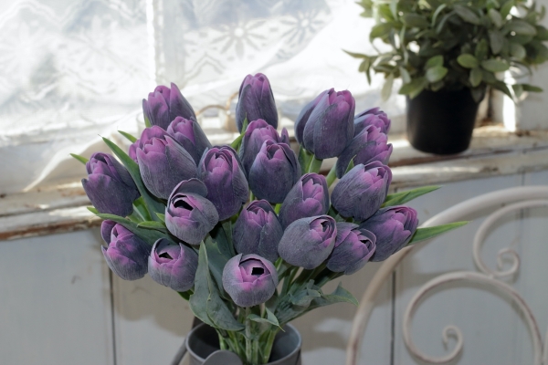 Tulipán umělý švestkově fialový