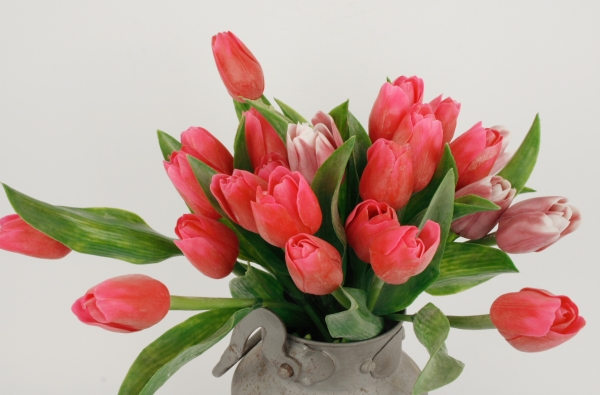 Tulipán umělý sytě červený 40cm