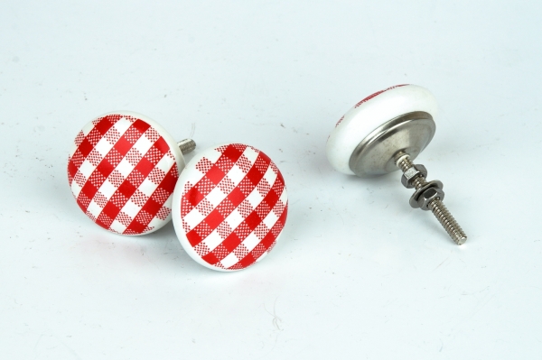 Úchytka na skříň retro