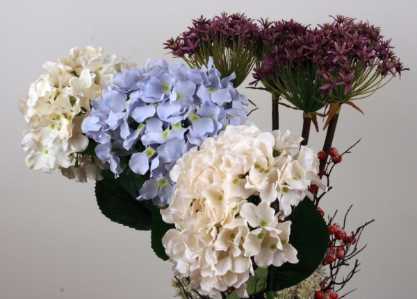 Umělá hortenzie krémová 72cm