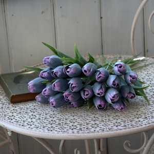 Umělý tulipán tmavě fialový