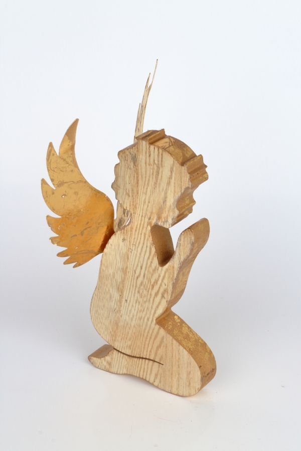 Vánoční dekorace anděl dřevěný klečící 12x12x23cm