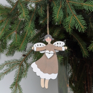 Vánoční dekorace dřevěný závěsný anděl hnědý 16cm