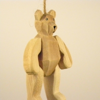 Vánoční dekorace  - medvídek ze dřeva 11 cm