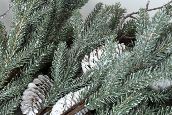 Vánoční dekorace umělá větev jehličnatá 70cm