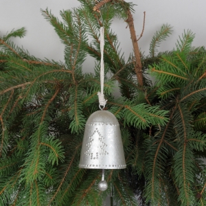 Vánoční dekorace závěsný zvonek se stromečkem 10.5cm