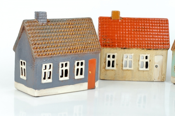 Vánoční domeček NOVAline 14x7x13cm