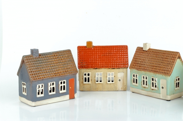 Vánoční domeček NOVAline 14x7x13cm