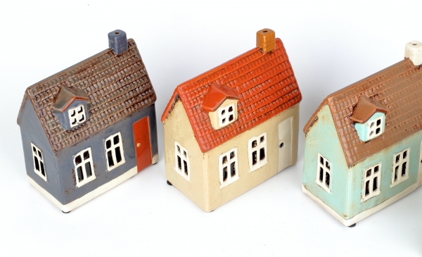 Vánoční domeček NOVAline 17x7x13cm