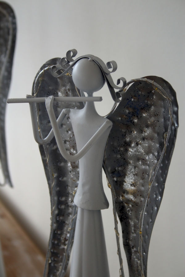 Vánoční LED dekorace anděl se srdcem