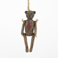 Vánoční ozdoba medvídek se srdcem 10,5cm