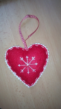 Vánoční ozdoba - srdce filc červené 1ks - POŠKOZENO