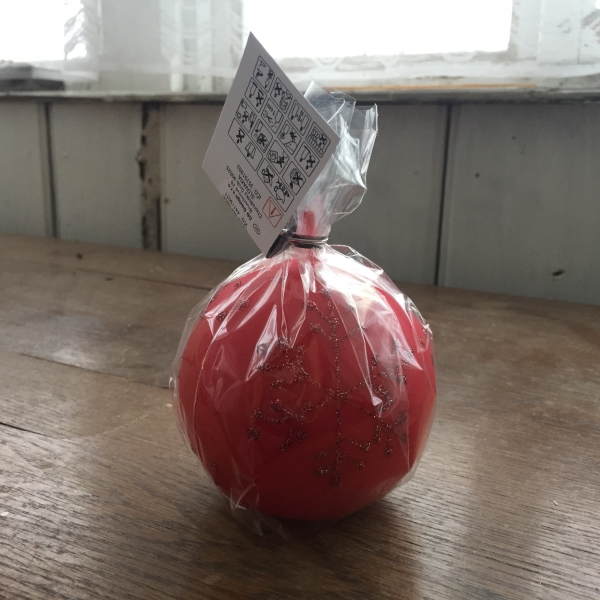 Vánoční svíčka sněhová vločka koule červená 10cm