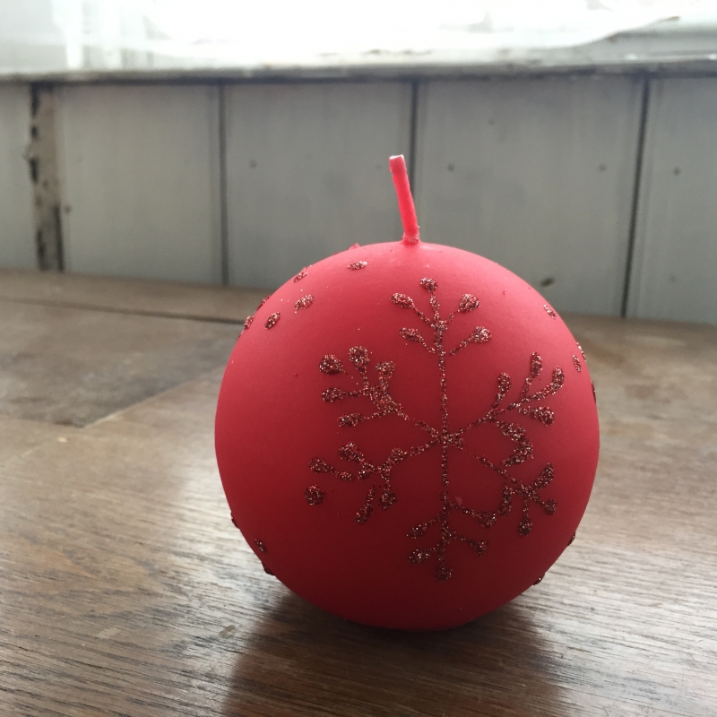 Vánoční svíčka sněhová vločka koule červená 8cm