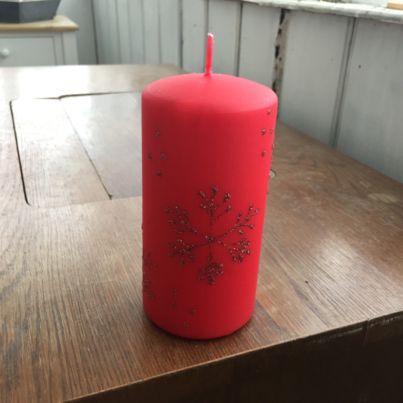Vánoční svíčky sněhová vločka válec červený 7x14cm