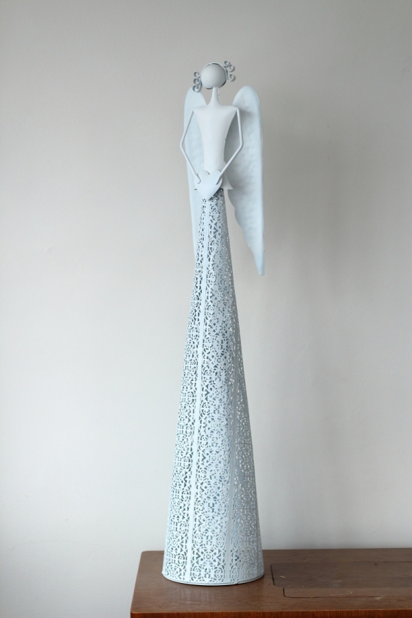 Vánoční výzdoba inspirace kovový anděl se srdcem