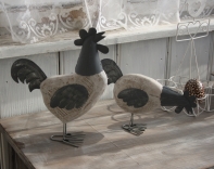 Velikonoční dekorace kohout vzpřímený 19x7,5x24,5cm