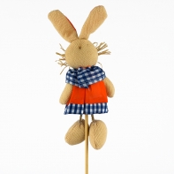 Velikonoční dekorace zajíc v kalhotách zápich