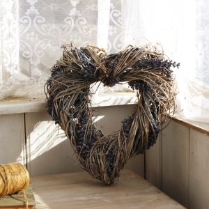 Věnec levandule srdce 33cm