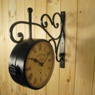 Venkovní hodiny Cathedrale de Chartres FRANCE