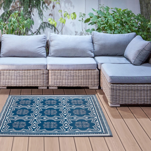 Venkovní koberec 152x241cm modro-bílý