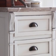 Venkovská komoda se třemi šuplíky 50x67x36cm