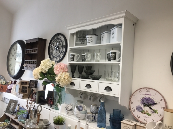 Venkovská police do kuchyně se šuplíky - masiv 88x95x28cm