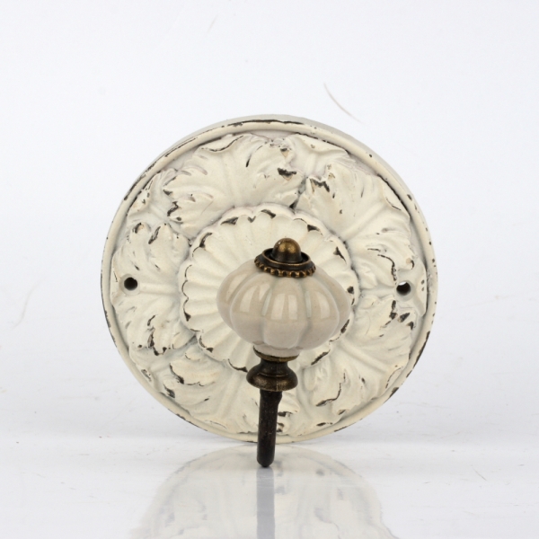 Věšáček bílý kov 10x8x10cm