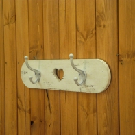 Věšák do předsíně dřevěný 45cm