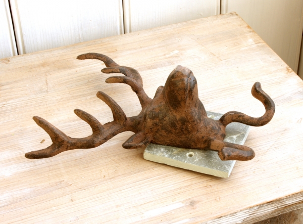 Věšák dvojháček jelen 25x22cm