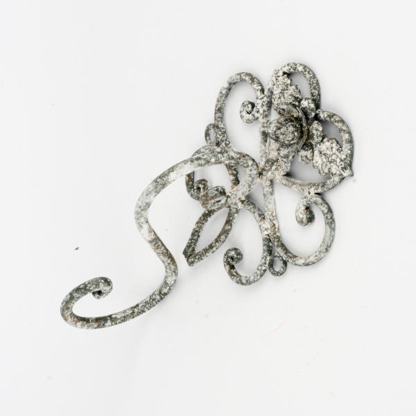 Věšák háček s výraznou patinou 21cm