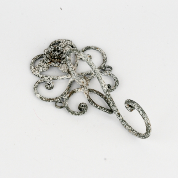 Věšák háček s výraznou patinou 21cm