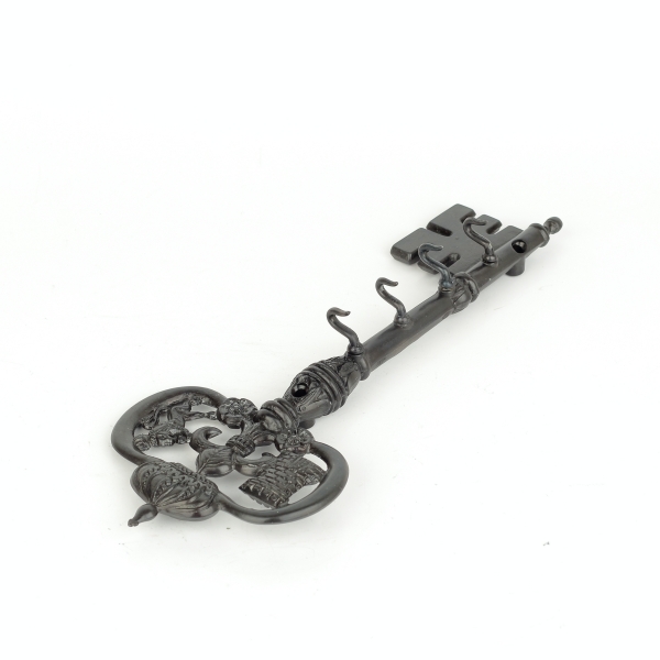 Věšák na klíče historický klíč se čtyřmi háčky 27 x 10 cm kov