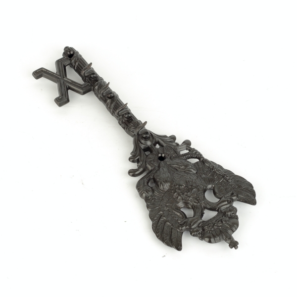 Věšák na klíče ve tvaru historického klíče 27 x 10 cm kov