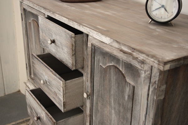 Vintage dřevěná komoda s patinou 93×37×79cm