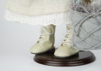 Vinylová panenka Mia 53cm