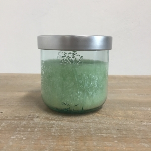 Vonná svíčka ve sklenici s pampeliškou - květy stromů